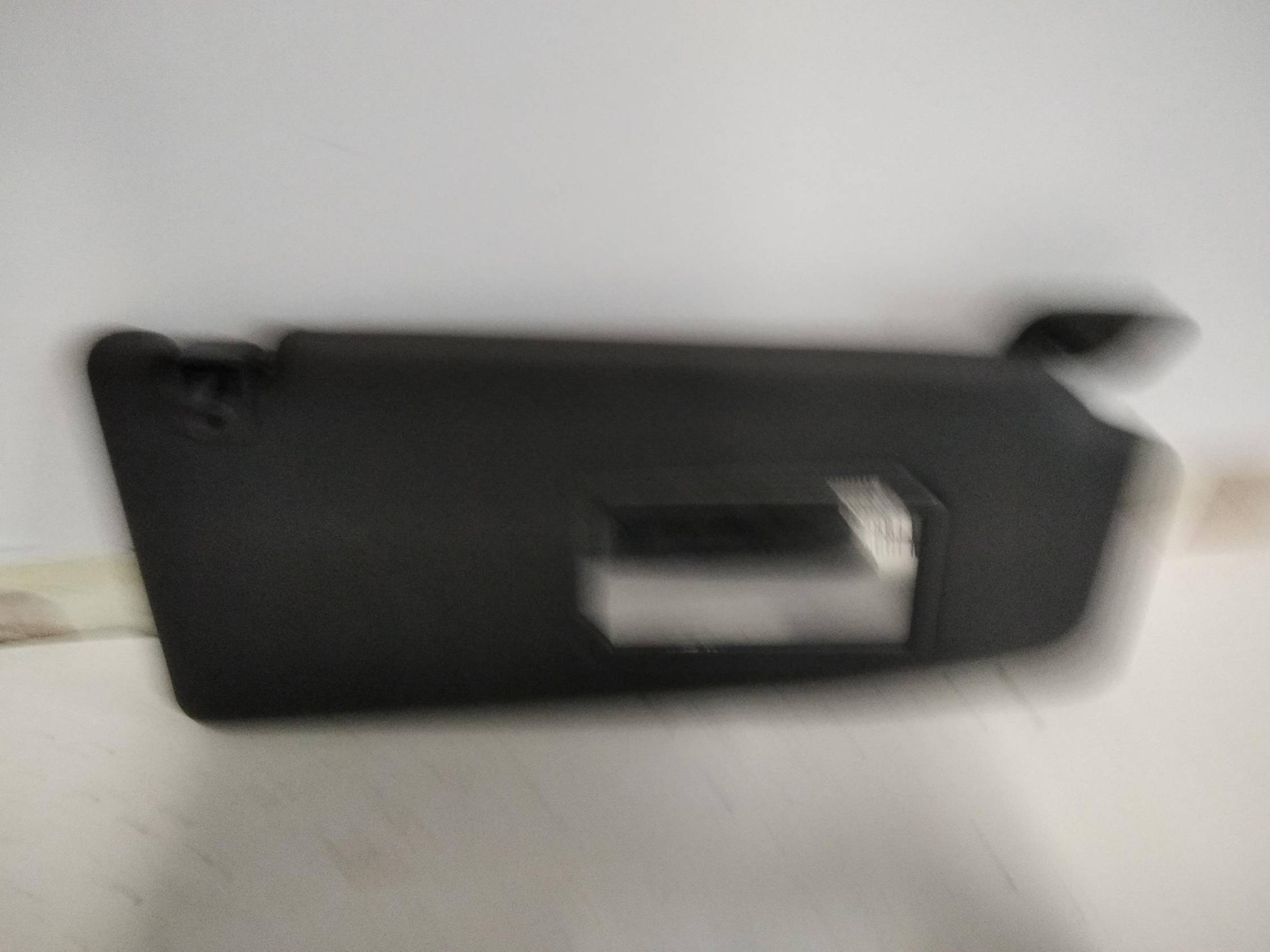 Aletta parasole parabrezza dx.